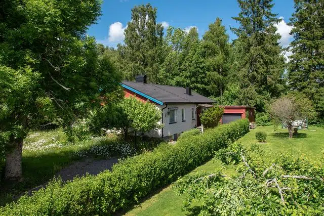 Villa, Måbärsvägen 16, Karlskoga. Bild 1 av 1