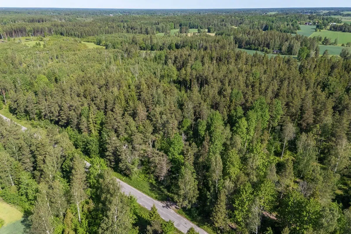 Bild 1 av 8 på Östhammar Väskinge 1:10