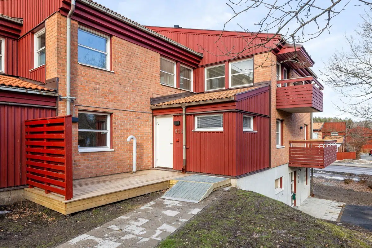 Bild 1 av 22 på Skäcklingevägen 91A