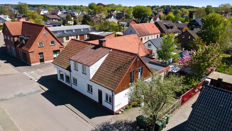 Apartment, 15 rooms, 455 m² in Tomelilla