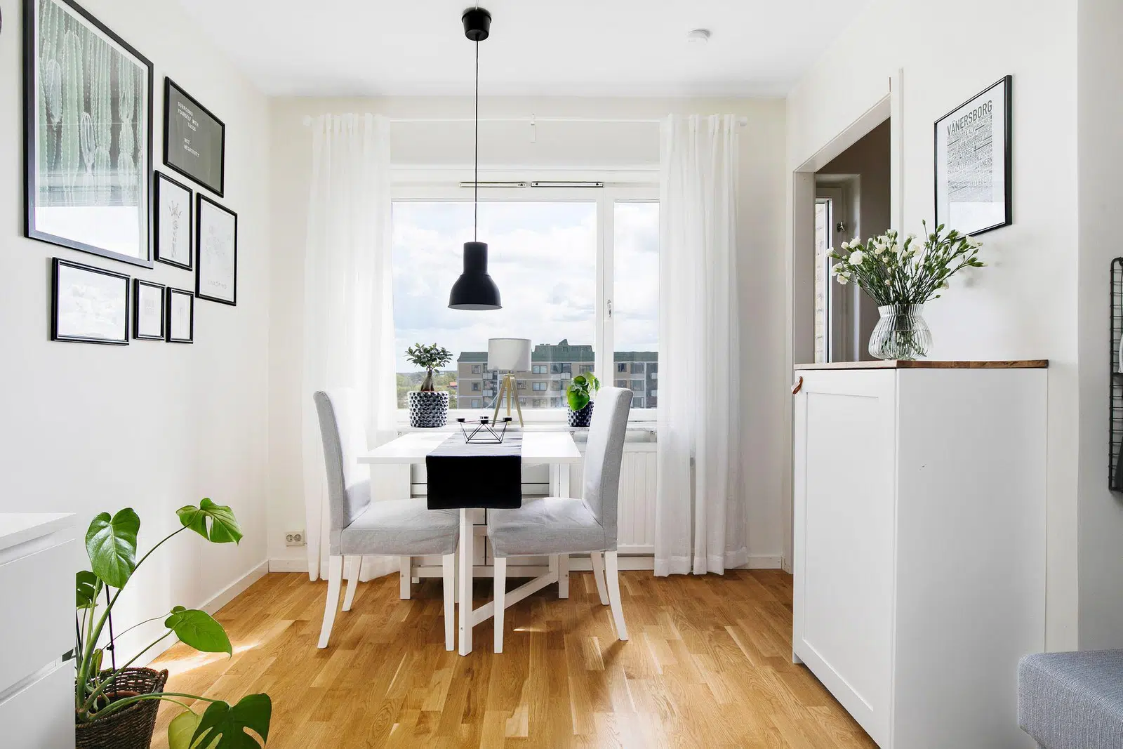 Bild 1 av 41 på Munkhagsgatan 104