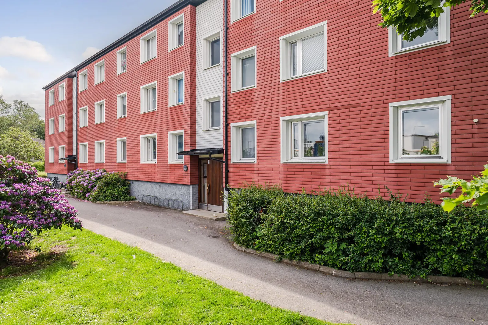 Image 1 of 14 of Ringgatan 18B