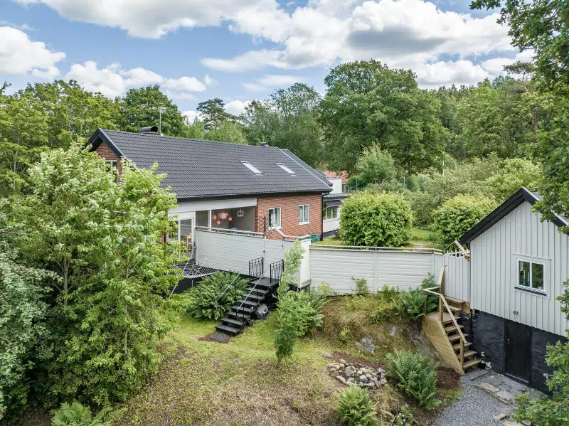 Villa, 6 rum, 182 m² i Lerum