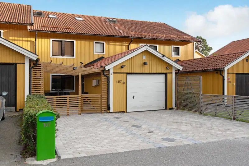 House, 5 rooms, 174 m² in Haninge