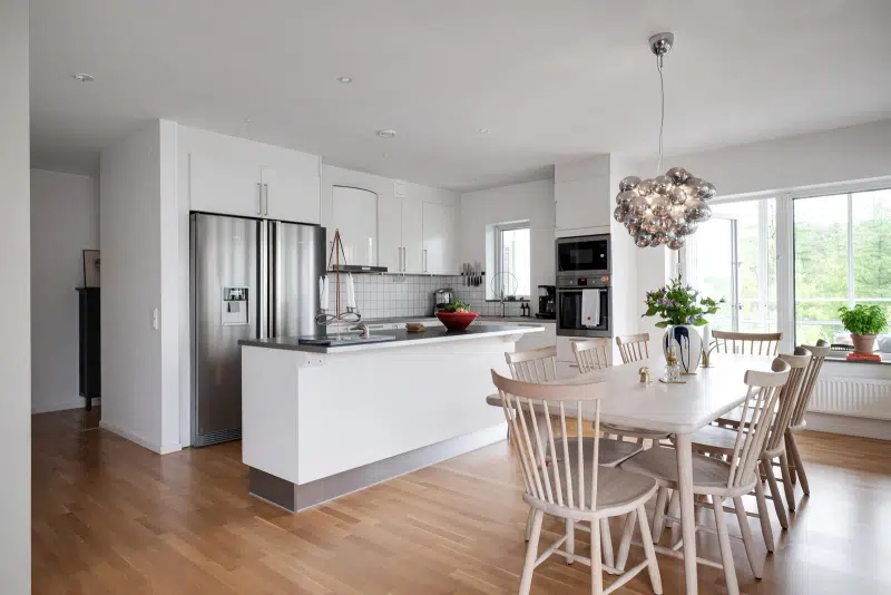 Apartment, 4 rooms, 34 m² in Ale