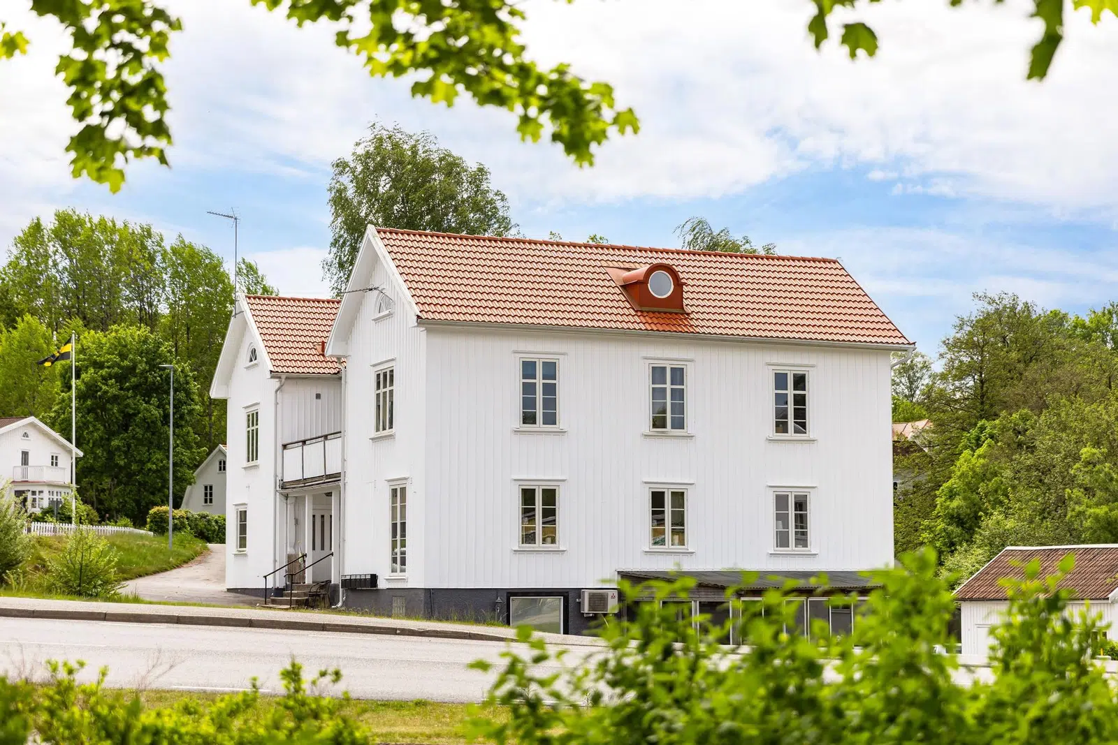 Bild 1 av 31 på Hedevägen 2