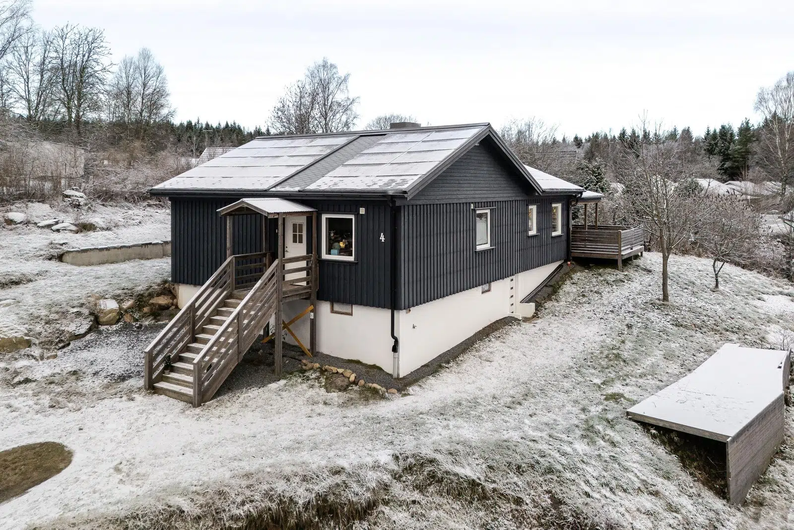 Bild 1 av 31 på Vännesliden 4