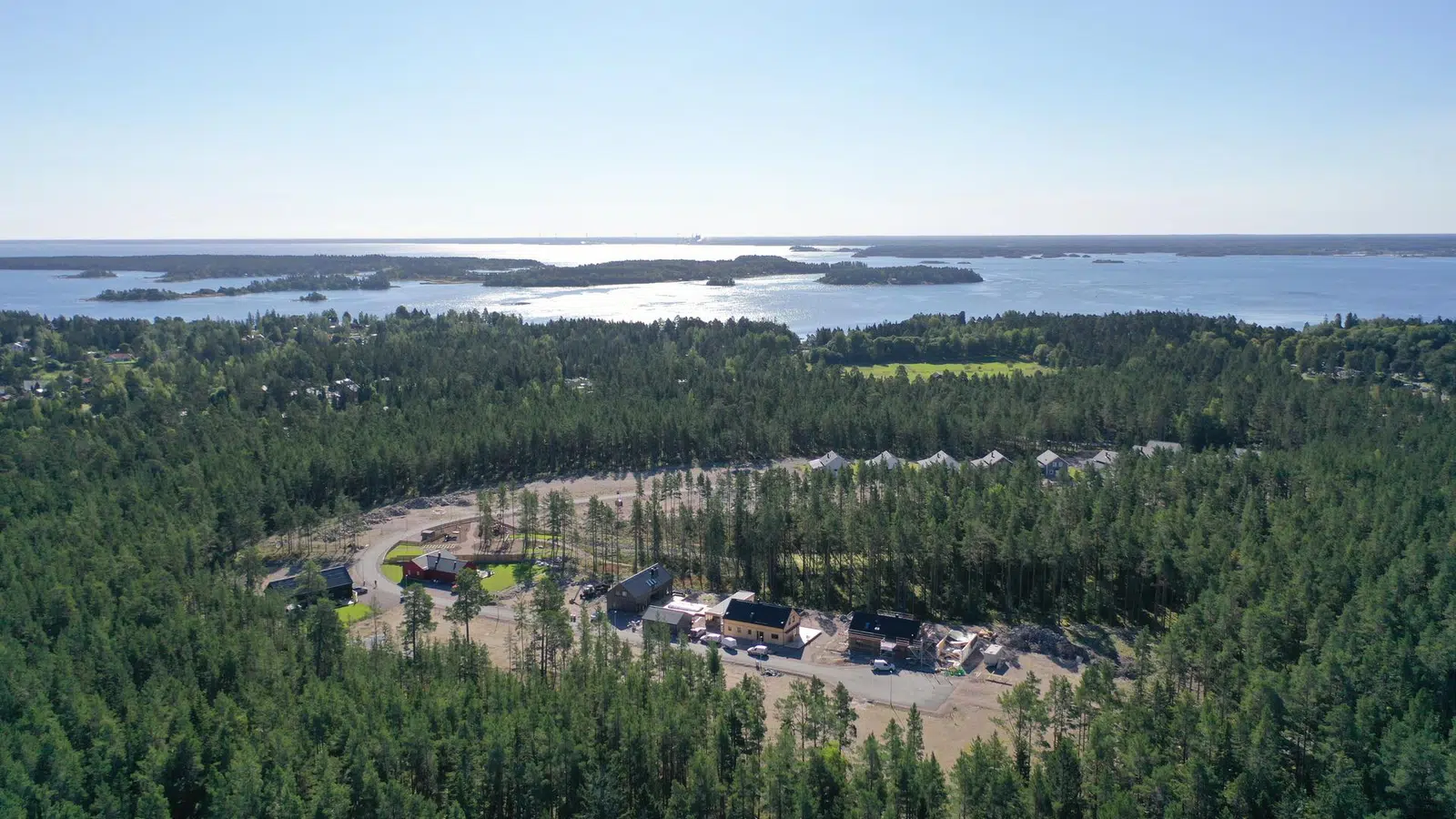 Image 1 of 24 of Engeshöjden