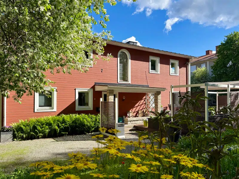House, 7 rooms, 320 m² in Östersund