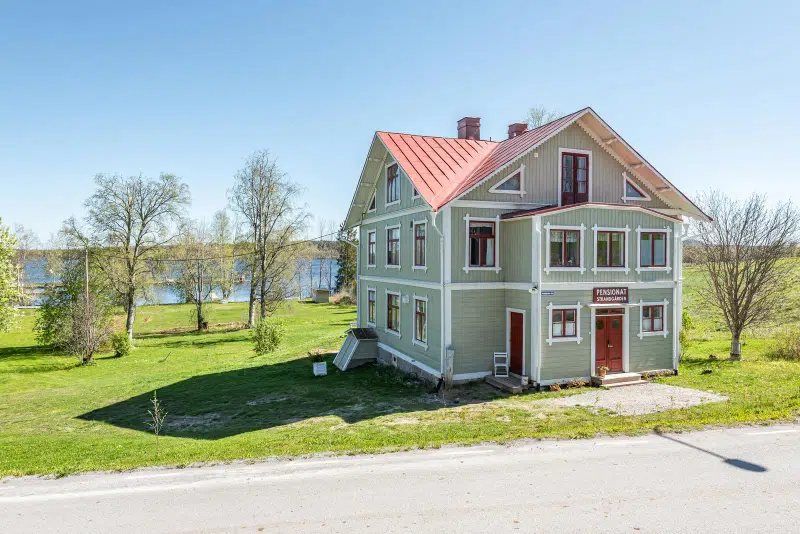 House, 9 rooms, 32 m² in Berg