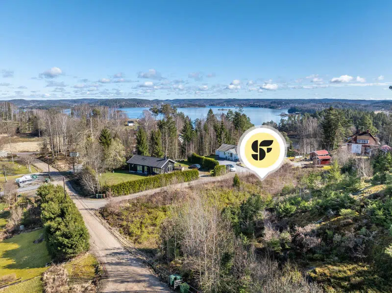 Land / plot, 894 m² in Orust