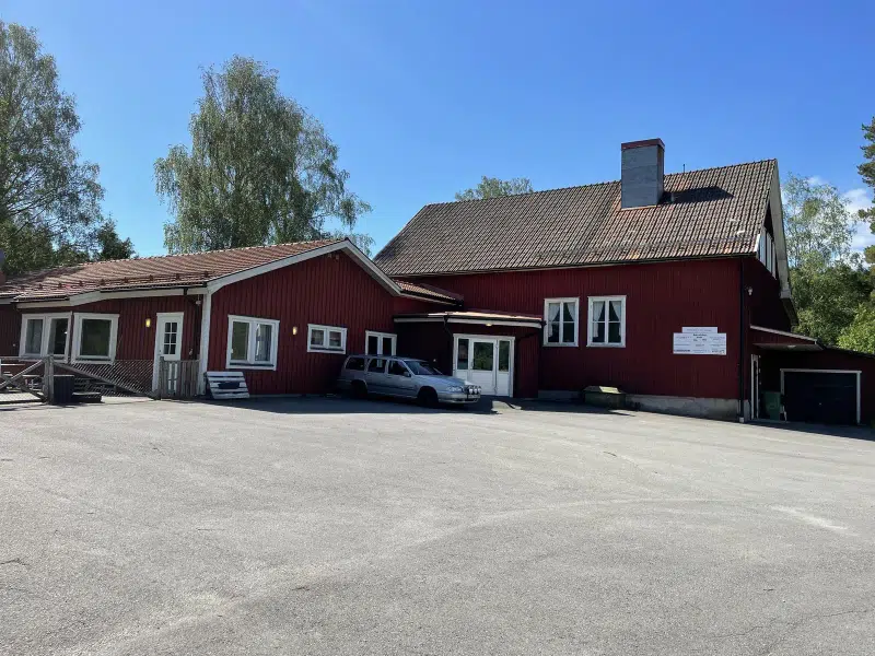 Villa, 5 rum, 2744 m² i Årjäng