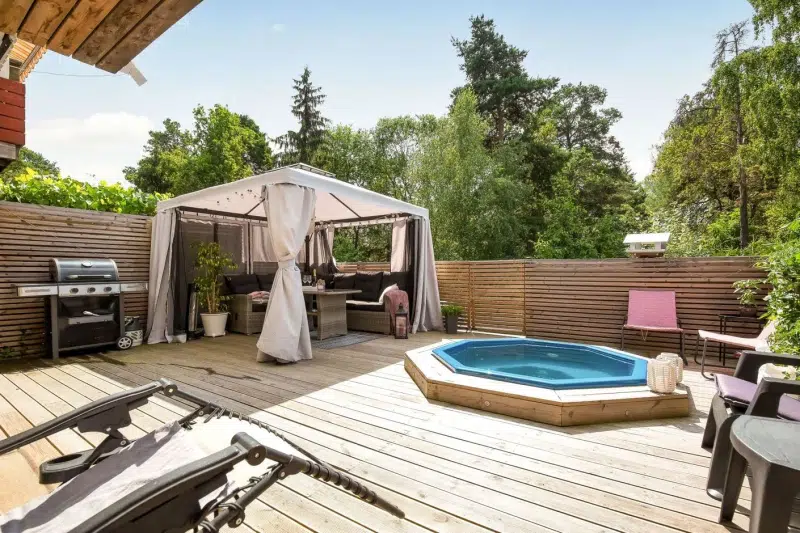 Semi-detached/terraced, 4 rooms, 92 m² in Hässelby