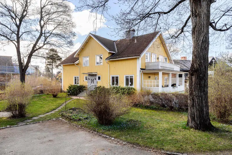 House, 11 rooms, 338 m² in Falun