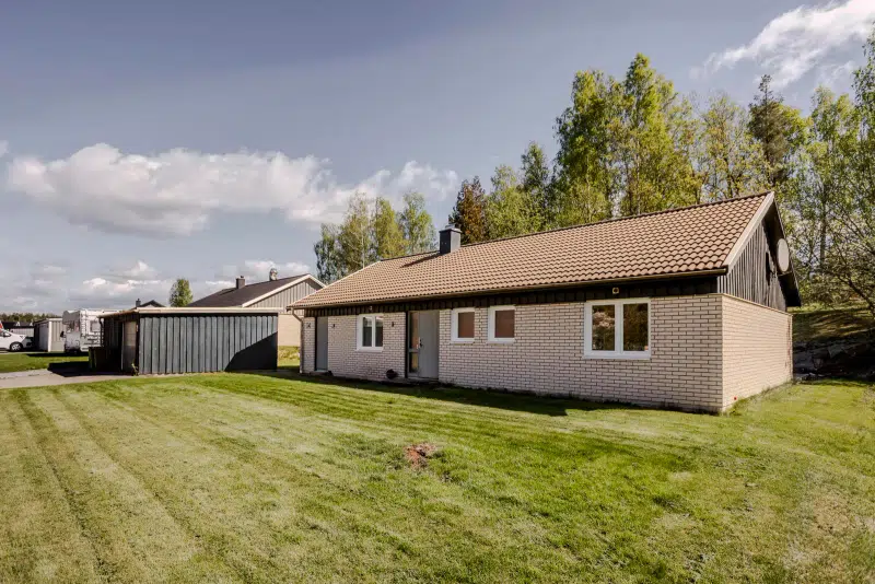 House, 5 rooms, 114 m² in Grums