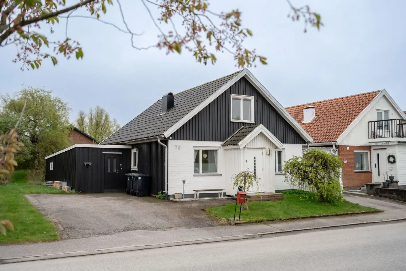 Bild 1 av 21 på Hansinggatan 70