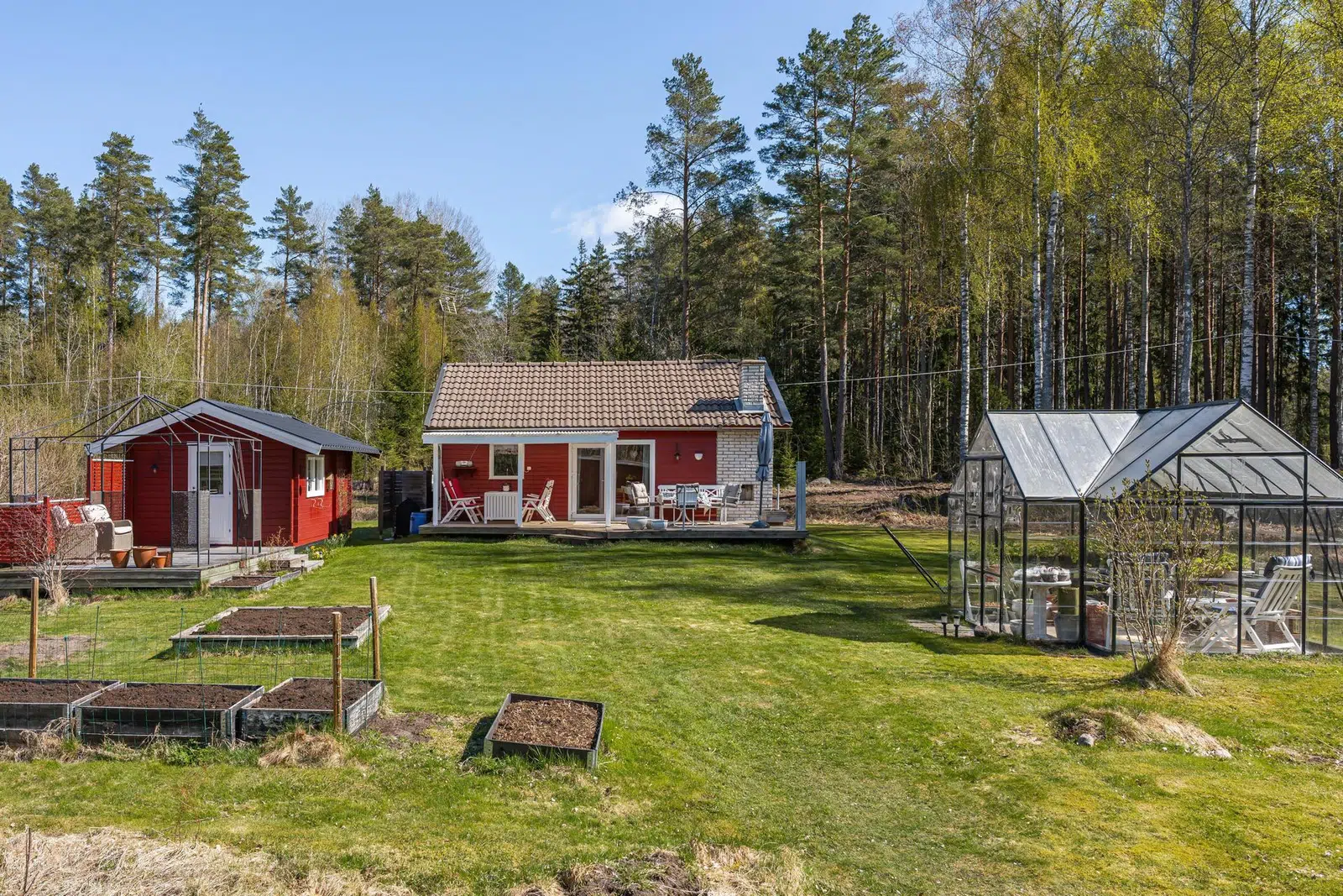 Image 1 of 21 of Bengtsgård 80