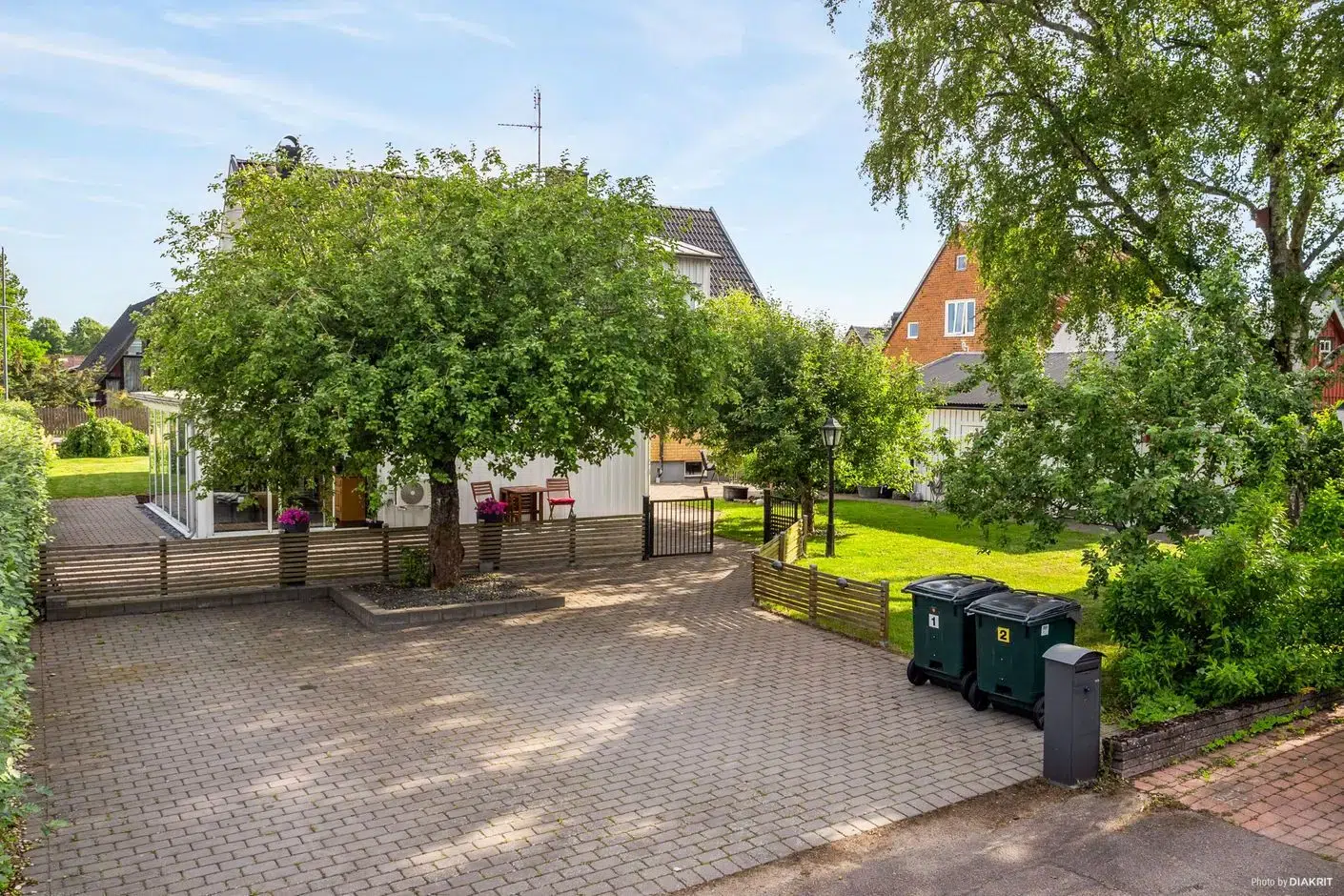 Image 1 of 21 of Laxgatan 9