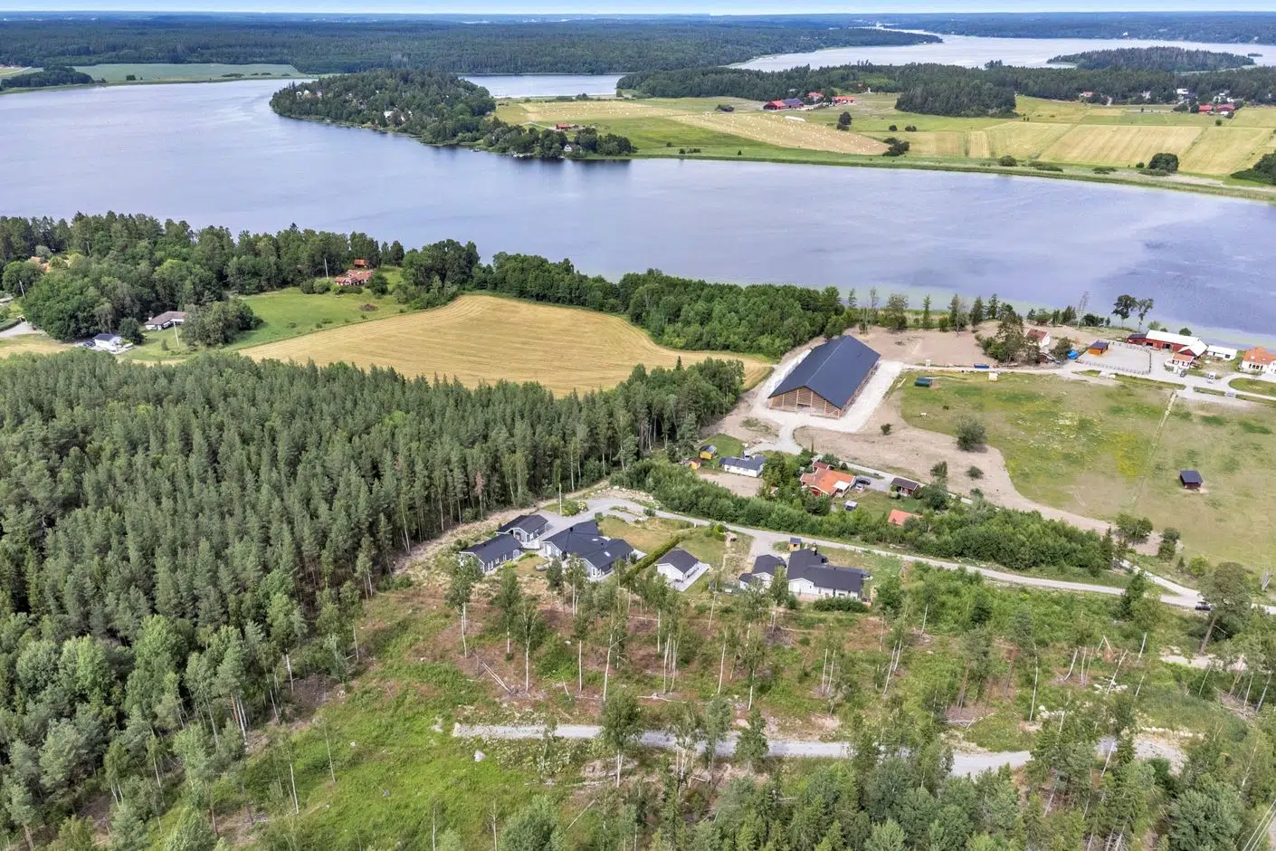Bild 1 av 14 på Norrskogsbacken 3