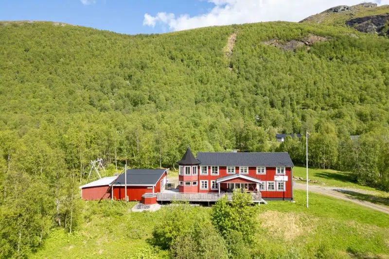 Apartment, 11 rooms, 230 m² in Hemavan