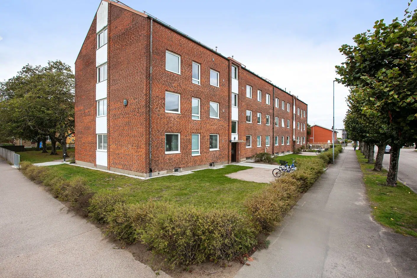 Bild 1 av 21 på Järnvägsgatan 3a