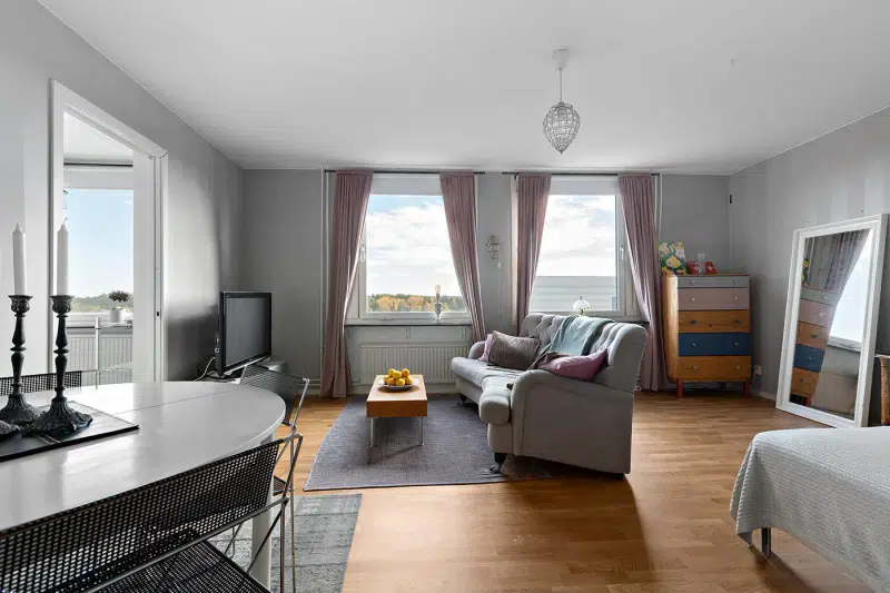 Lägenhet, 1 rum, 42 m² i Järfälla