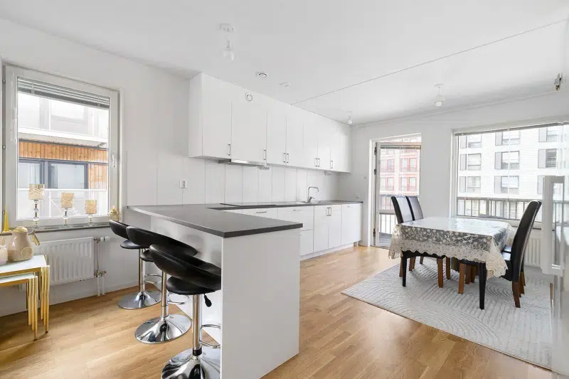 Lägenhet, 4 rum, 90 m² i Järfälla