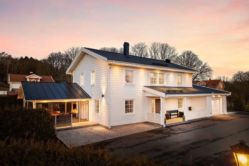House, 6 rooms, 193 m² in Kareby