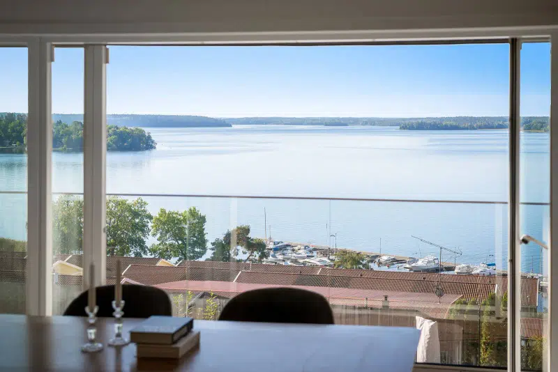 House, 5 rooms, 190 m² in Hässelby