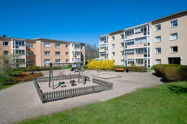 Bild 1 av 20 på Solbergavägen