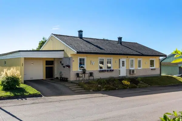 Bild 1 av 37 på Vallmostigen