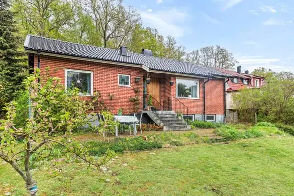 House, 3 rooms, 105 m² in Ronneby