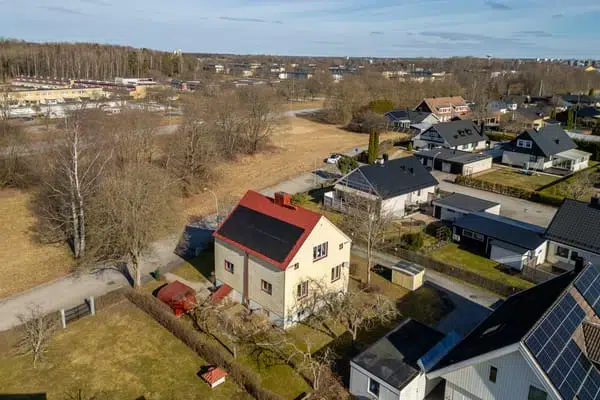House, 5 rooms, 146 m² in Örebro