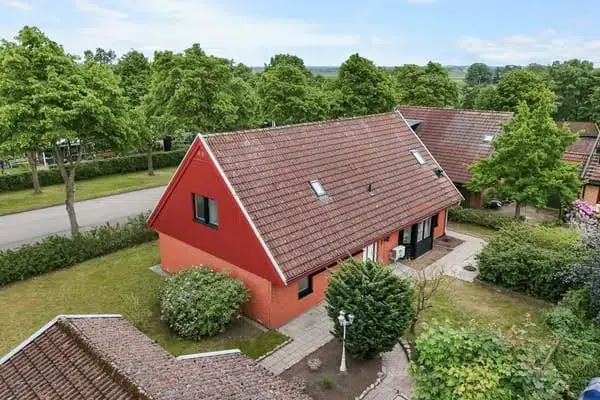 House, 6 rooms, 200 m² in Lerberget
