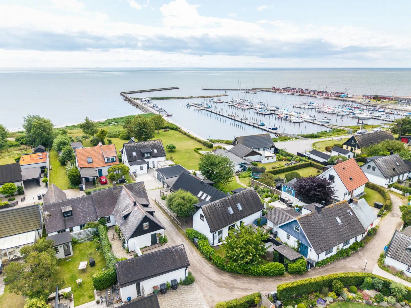 Image 1 of 41 of Räkgränd 10