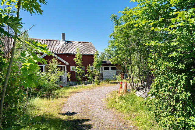 Image 1 of 1 of Centralvägen 45