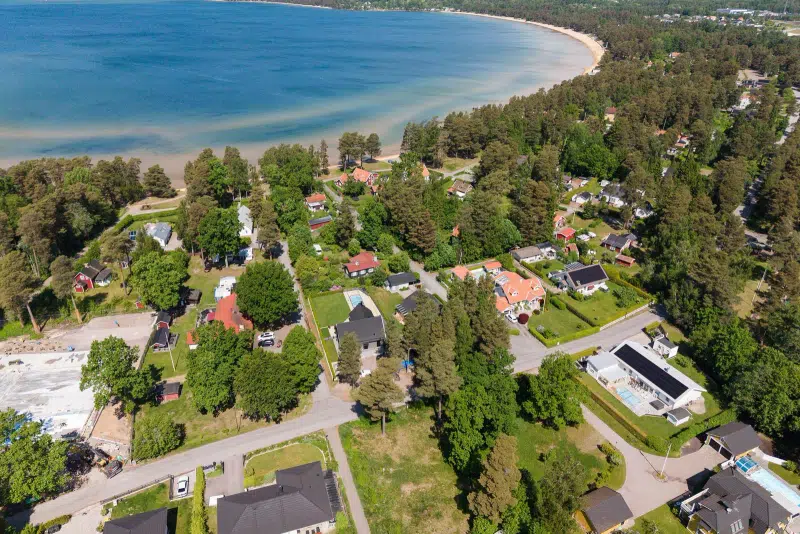 House, 6 rooms, 1009 m² in Motala