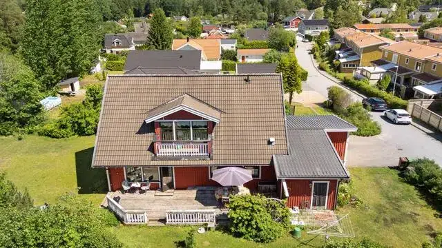 House, 6 rooms, 149 m² in Botkyrka