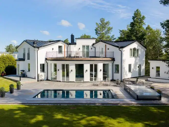 House, 7 rooms, 210 m²