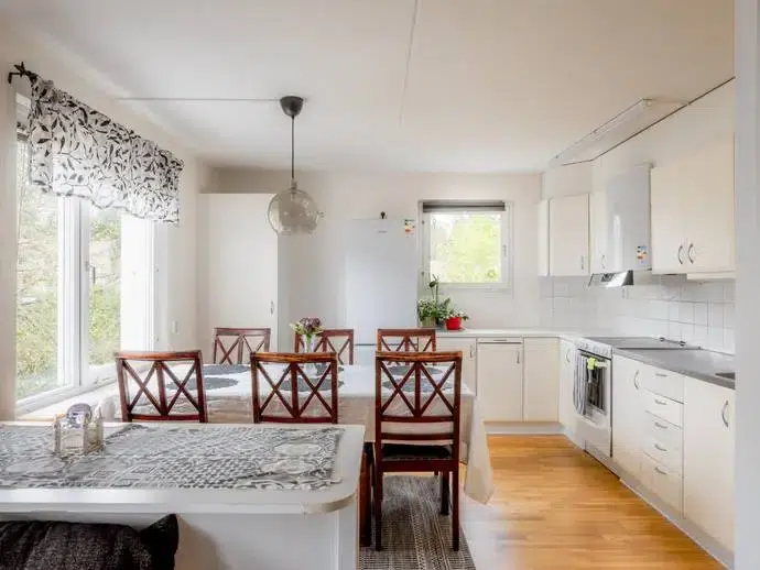 Apartment, 4 rooms, 94 m²