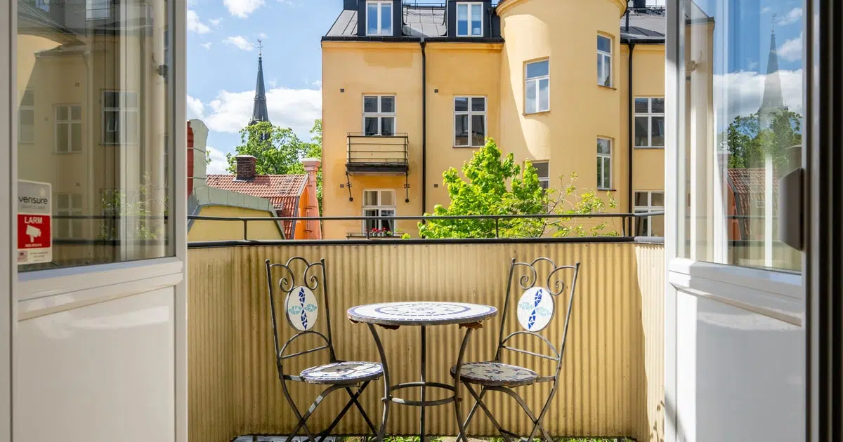 Image 1 of 21 of Västra Kanalgatan 23