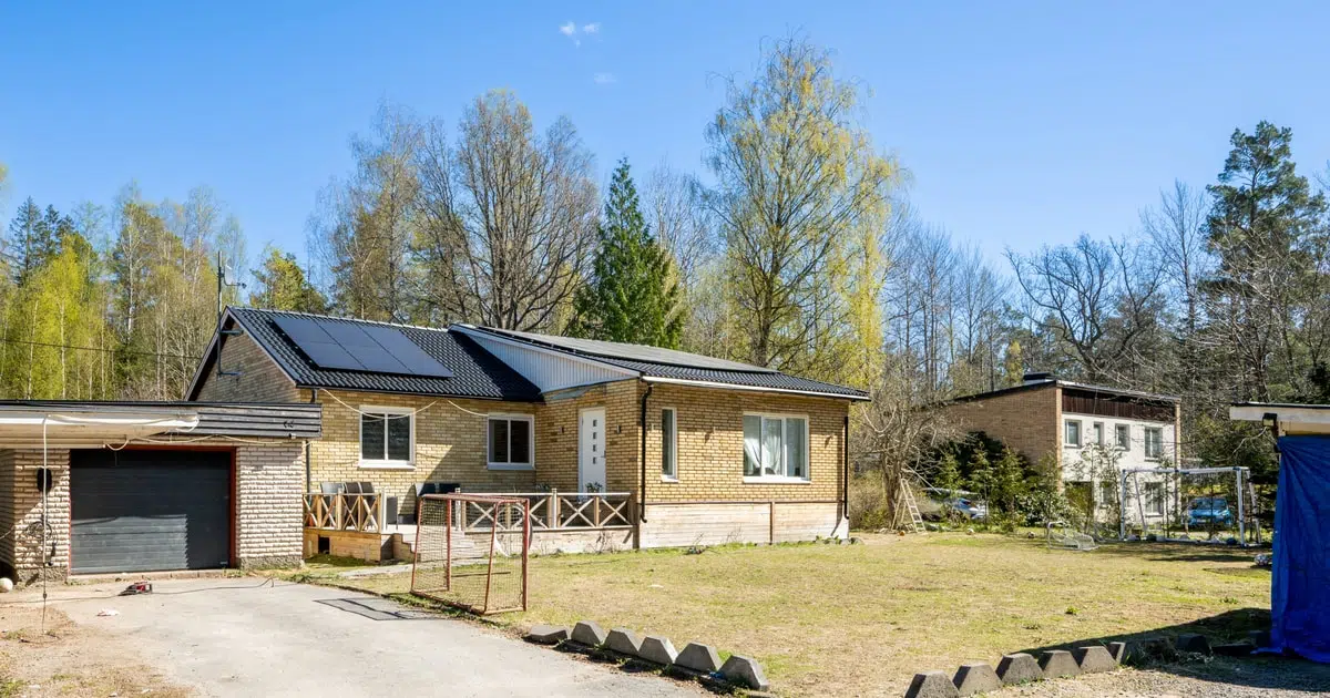 Bild 1 av 21 på Fridshällsvägen 14