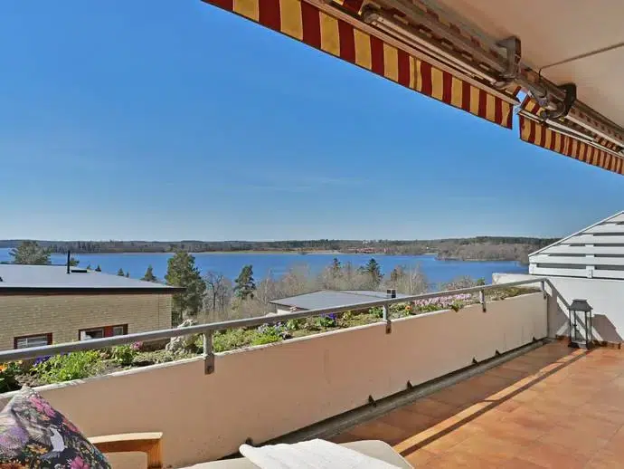 Apartment, 5 rooms, 122 m²