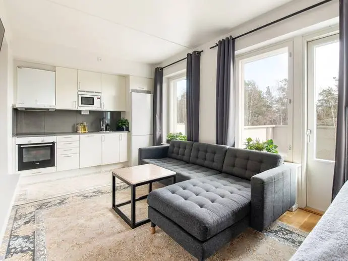 Bild 1 av 21 på Tingstorget 1, 2tr