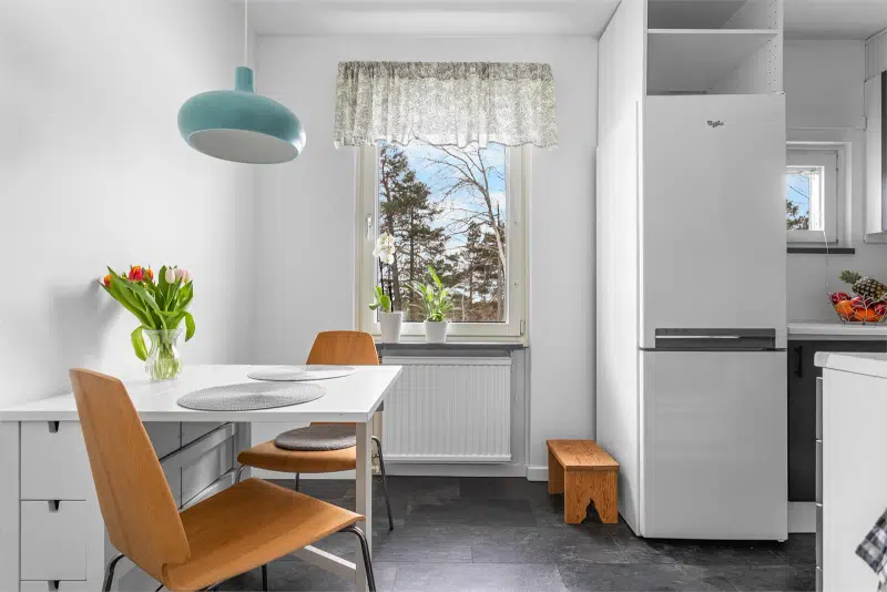 Apartment, 1 room, 37 m² in Botkyrka