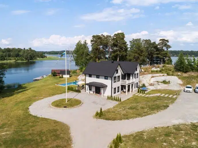 Villa, 7 rum, 220 m²