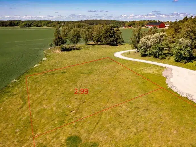 Land / plot