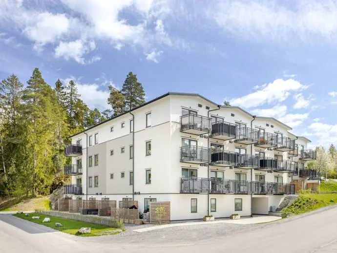 Bild 1 av 21 på Salarpsbacken 1