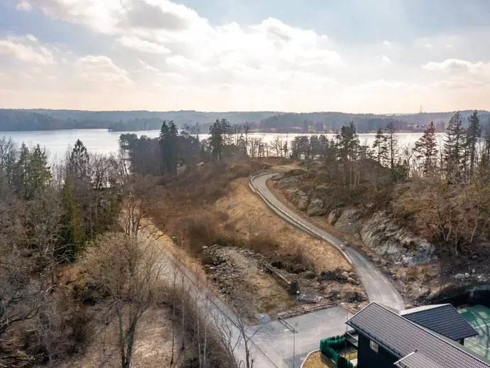 Bild 1 av 7 på Karlskronaviksvägen 110