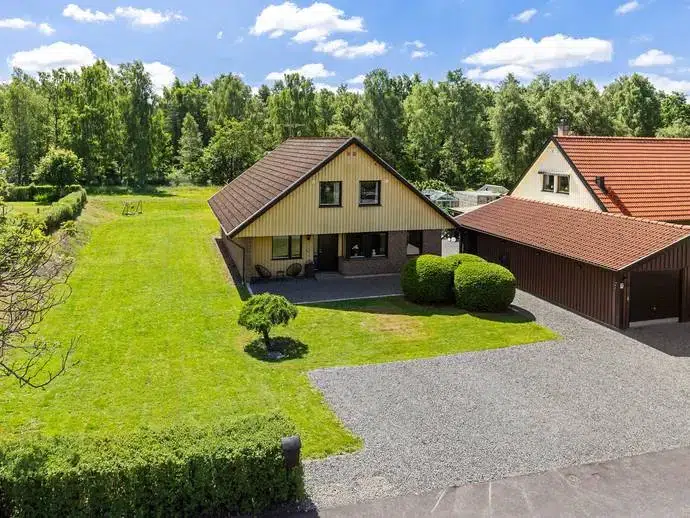 House, 6 rooms, 147 m²